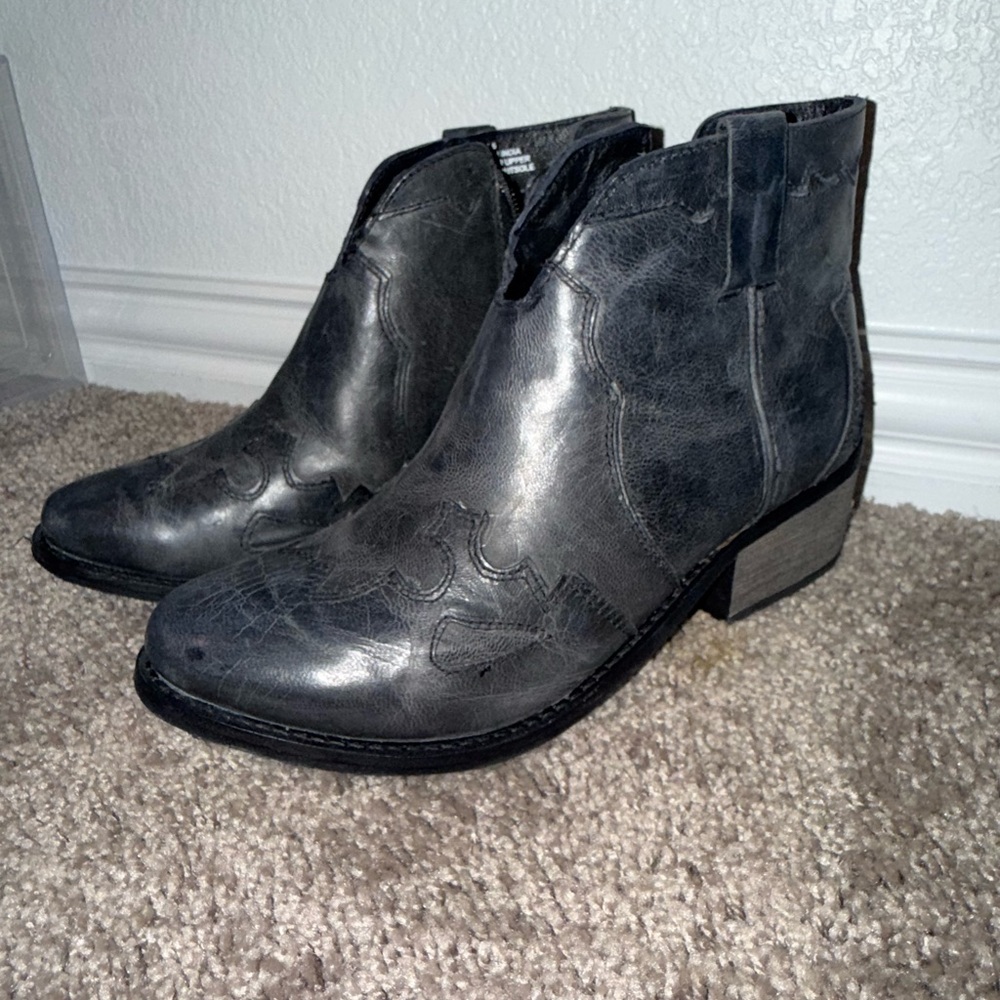 Stylish Black Ankle Boots